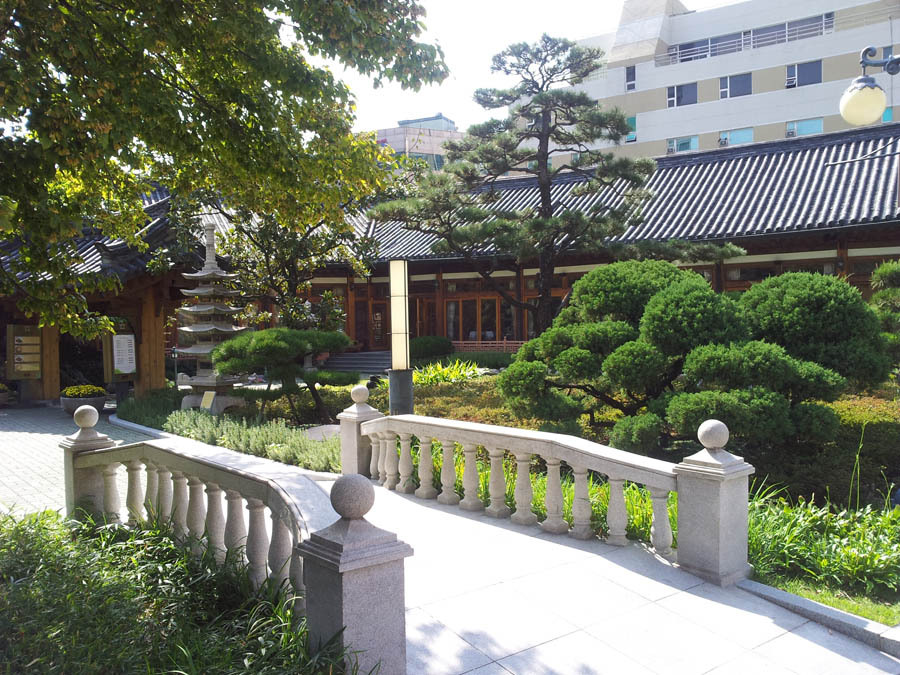 img/5/2/5/B/525BB3124E7AED0010