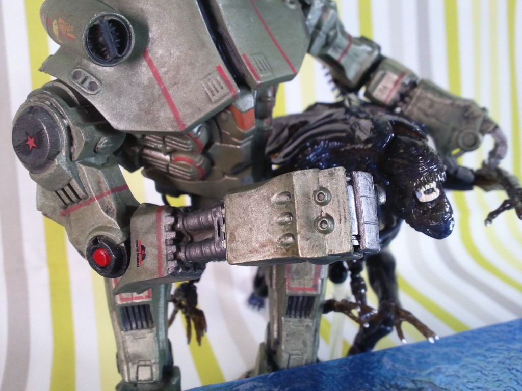 NECA 퍼시픽림 7인치 3탄- 체르노알파 리뷰[브금]_24.jpg
