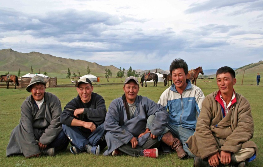 img/5/3/B/2/53B26D82471E490004