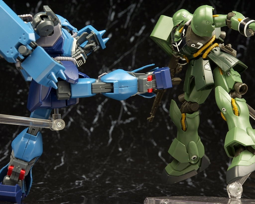 HGUC 슈트룸 가루스 리뷰_27.jpg