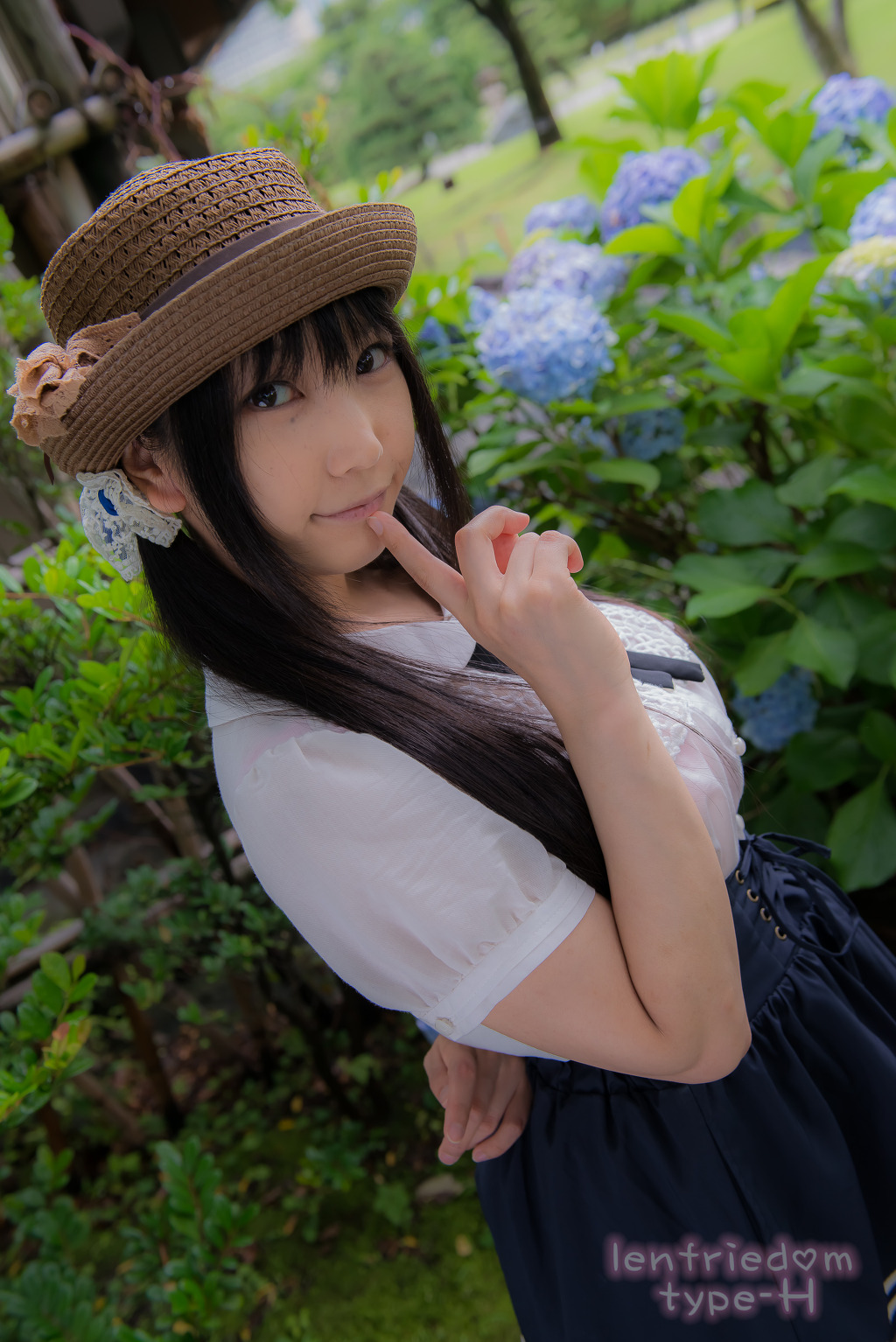 img/5/3/F/2/53F216B5455A470001