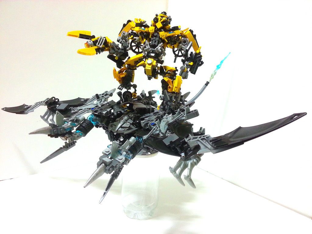 트랜스포머 4 다이노봇 스트레이프