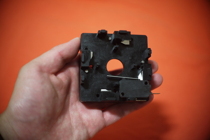 img/5/4/7/3/54734FF04364150031