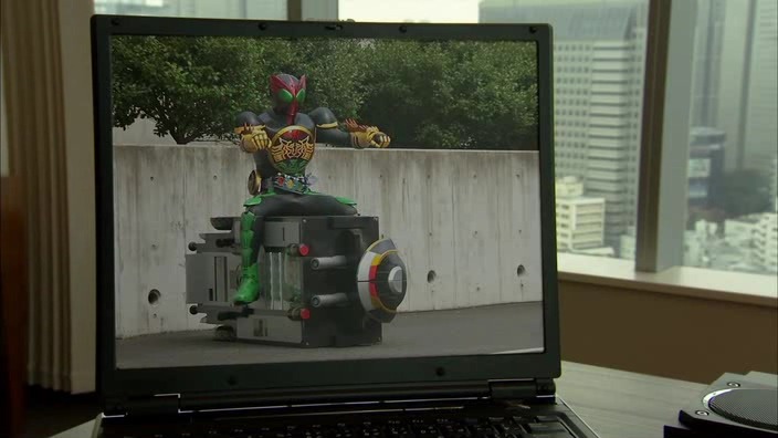 img/5/4/E/2/54E2DD715050BA0004