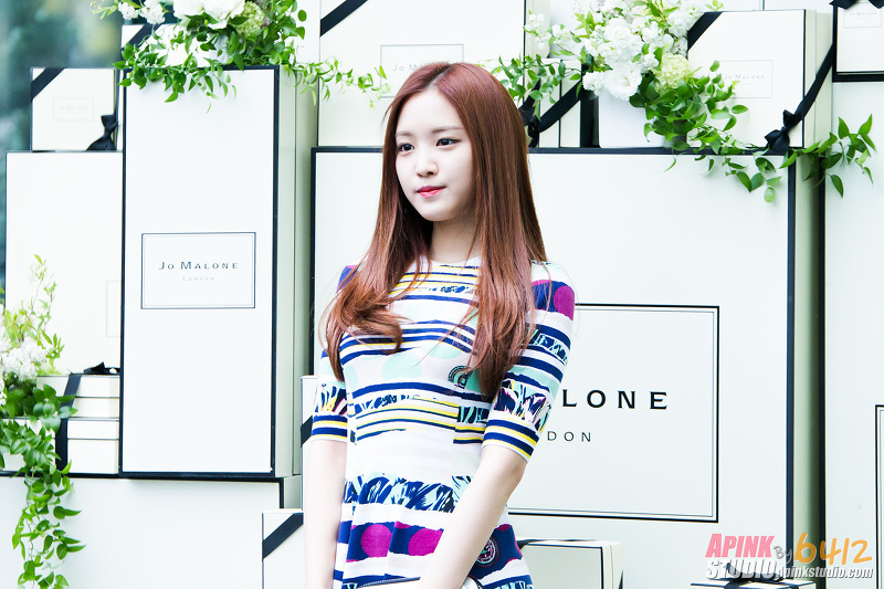 화사한 손나은_1.jpg