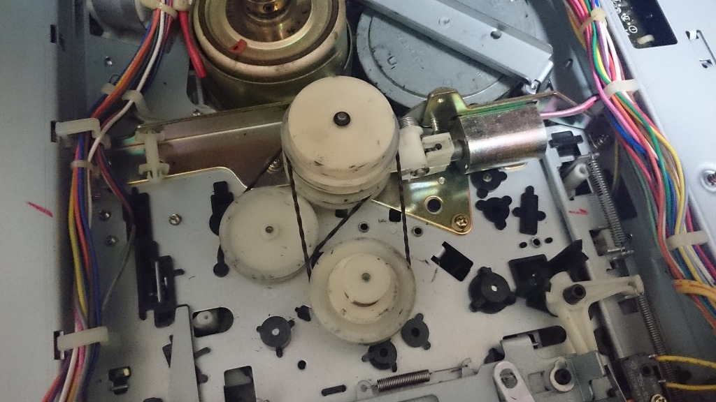 기술은 돈주고 사오면 장땡입니다 - 도시바(대우) 베타 비디오 -_23.jpg