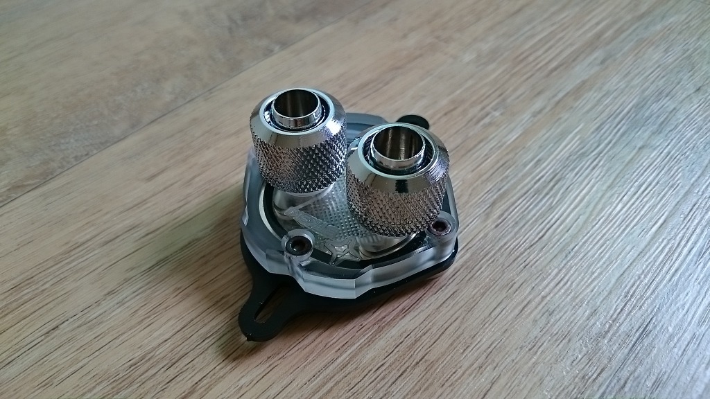 너무 더운 나머지 수냉으로 가벼렷습니다아 [초수압]_9.jpg