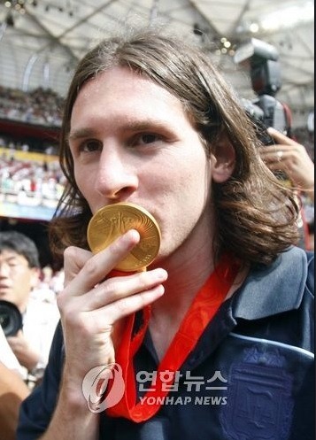 (설문) 본인이 생각하는 미남 축구선수는?.jpg_11.jpg