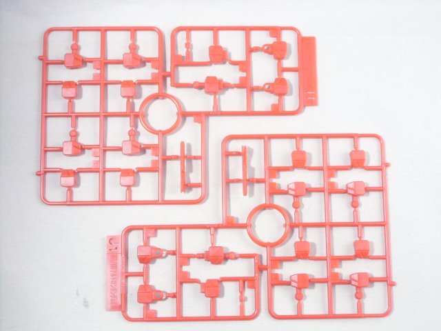 프리미엄 반다이 웹한정 MG 알트론 건담 Ver.EW 내용물 사진_17.jpg