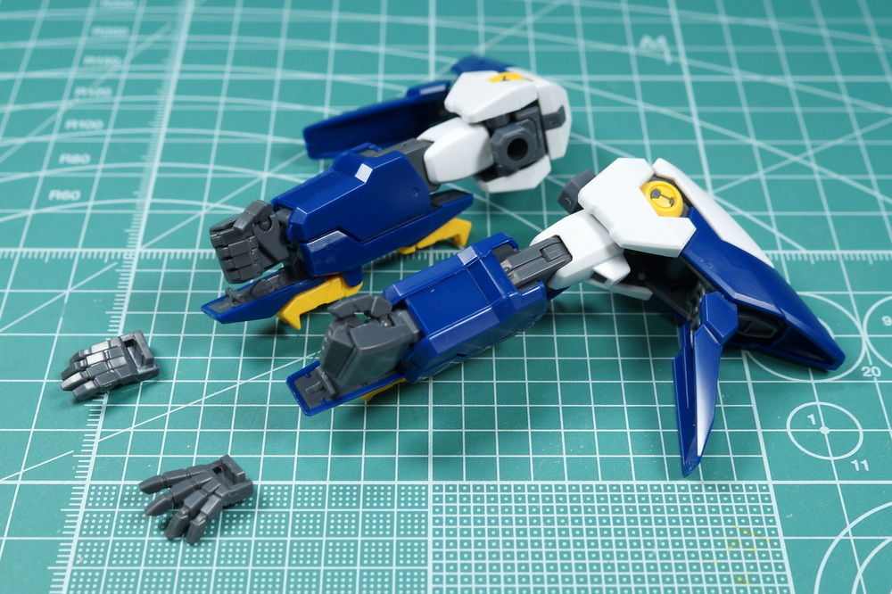프리미엄반다이 웹한정 MG 건담 페니체 리나시타 알바 조립리뷰_10.jpg