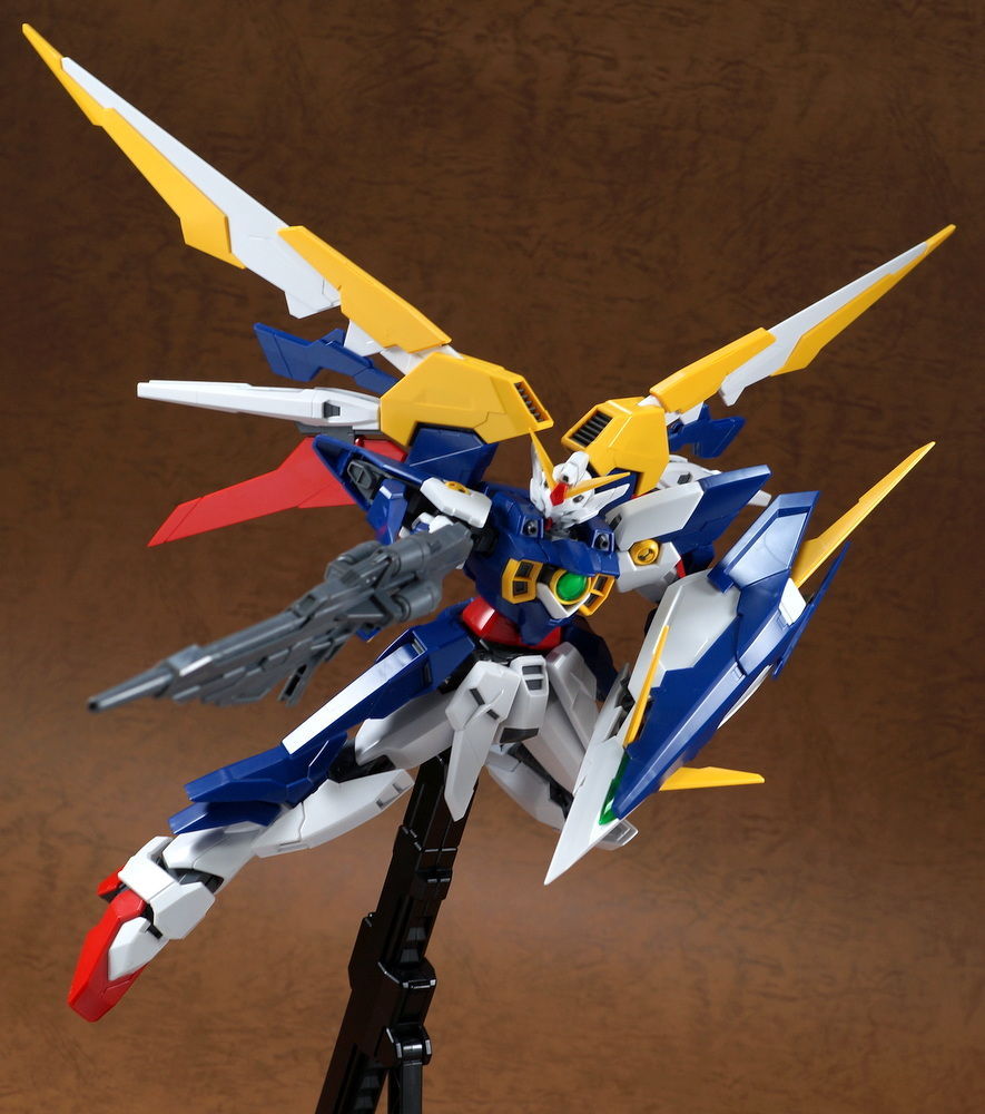 프리미엄반다이 웹한정 MG 건담 페니체 리나시타 알바 조립리뷰_21.jpg