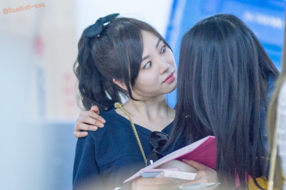 AOA 민아에게 장난치다 걸린 설현_4.jpg