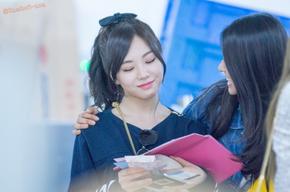 AOA 민아에게 장난치다 걸린 설현_6.jpg