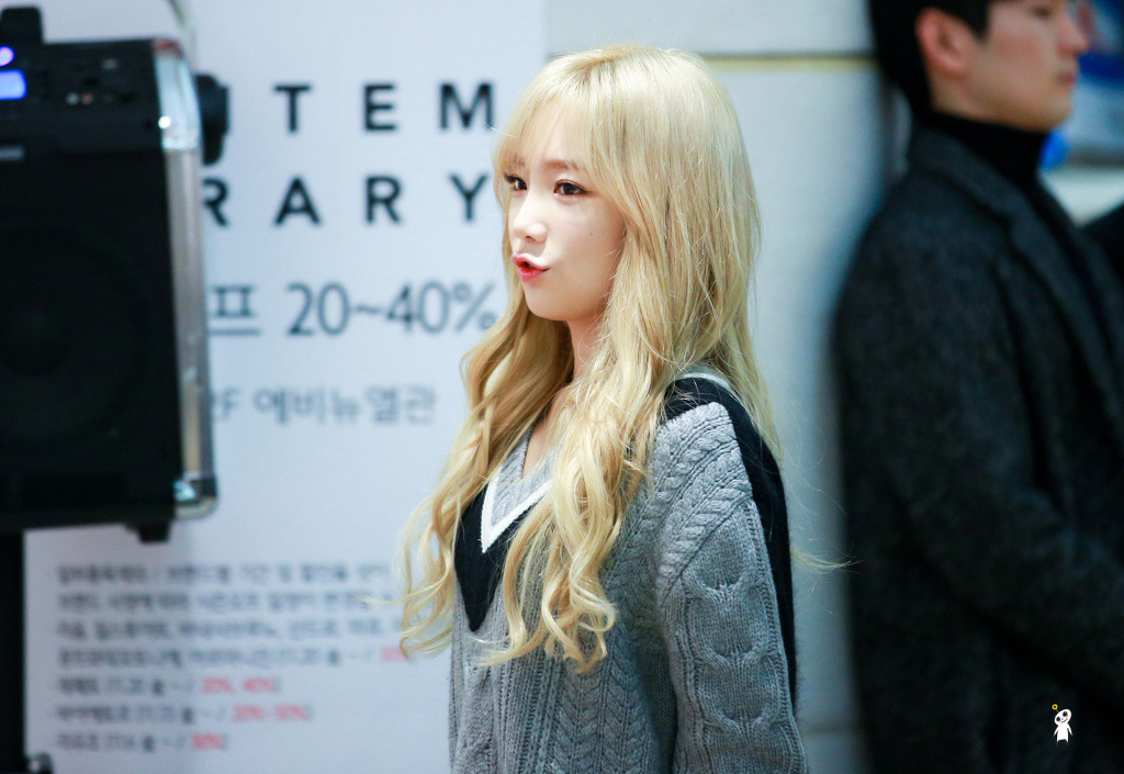 오리입이 귀여운 태연_1.jpg