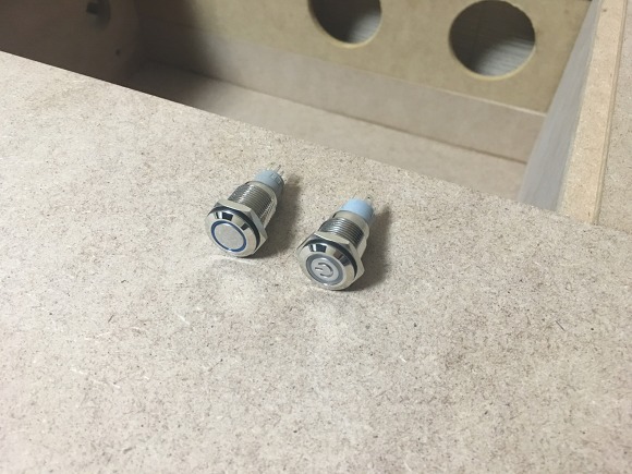 마눌사마께 올인원 컴퓨터 책상을 만들어 진상했어요.. _10.jpg