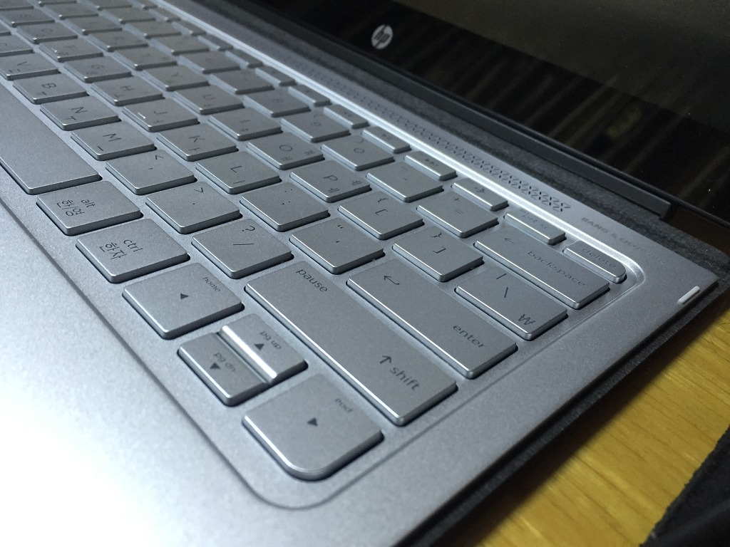 [최초] HP Spectre X2 개봉기 (서피스 프로 3 비교)_8.jpg