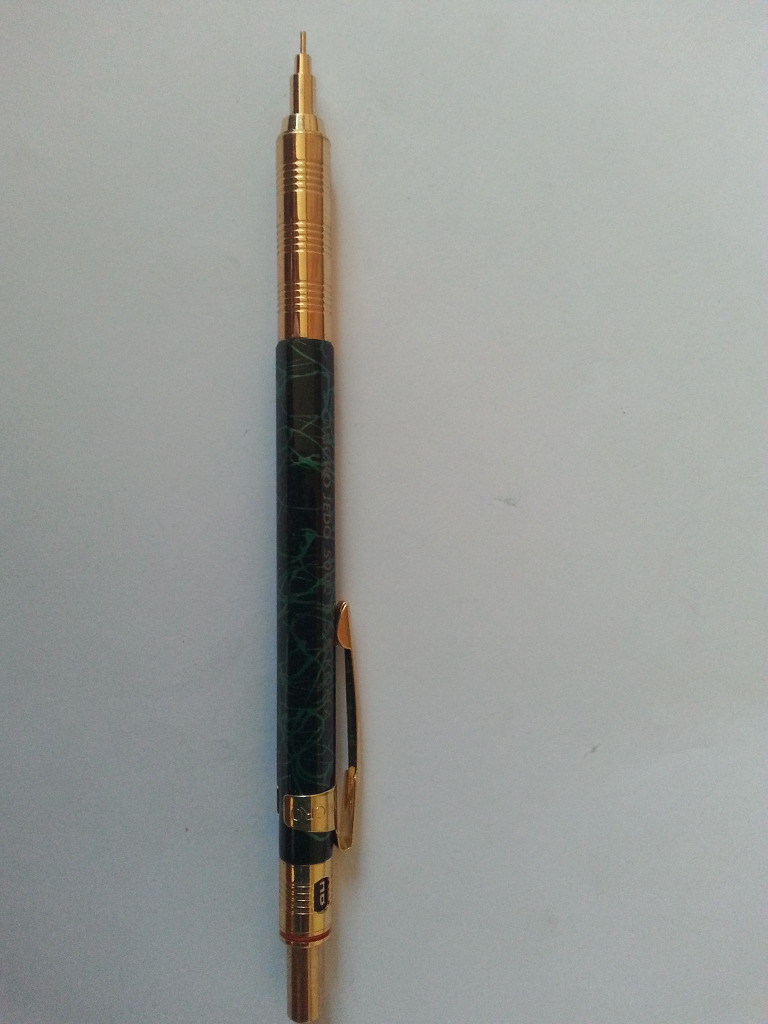 img/5/6/B/0/56B0A2153C34D70010