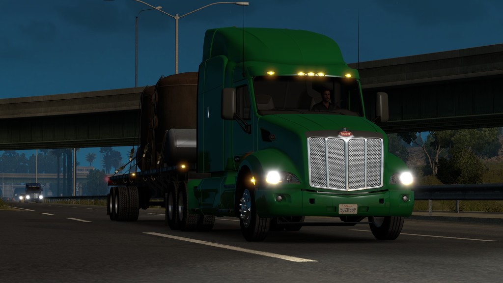 img/5/6/B/9/56B9D95E443CC30014