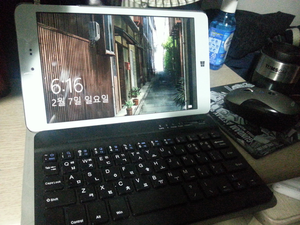 윈도우 태블릿 chuwi HI8입니다._5.jpg