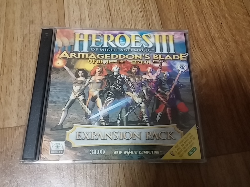 img/5/6/E/9/56E95BDE4658A60024