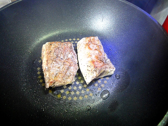 img/5/6/E/C/56ECEF714F6A140013