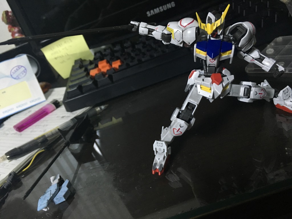 HGBIO 1/144 건담 발바토스(살짝 웨더링)_12.jpg