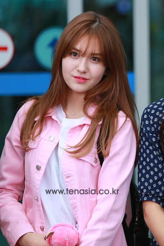 img/5/7/4/2/574293664A496F0002