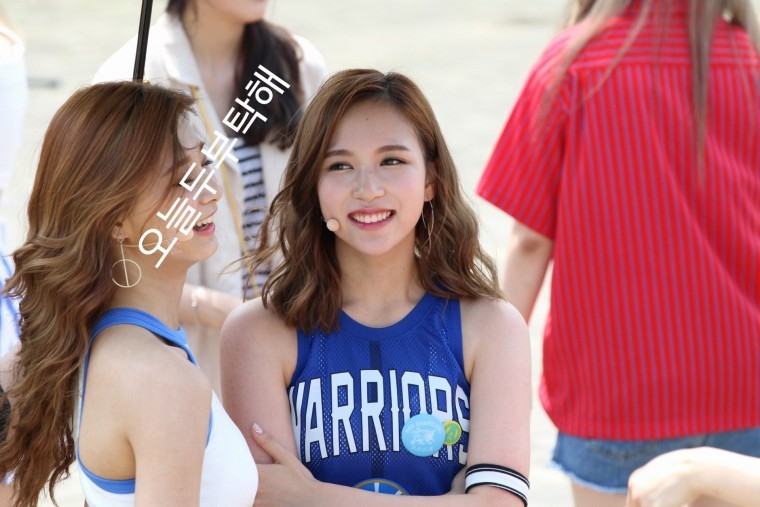 분위기 있는 미나_4.jpg