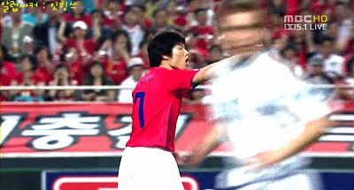 박지성이 국대은퇴빨리한 진짜이유_1.gif