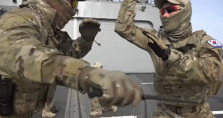한국 특수부대 수준.gif_1.gif