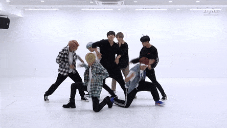 [데이터주의] 방탄소년단이 왜 떴는지 궁금한 게이들 읽어라_9.gif