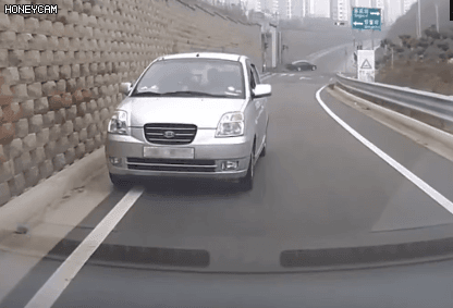 일기토 신청하는 김여사.gif_1.gif