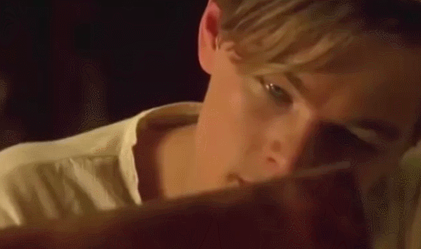 [19금] 영화 타이타닉 삭제장면 20년만에 공개_1.gif