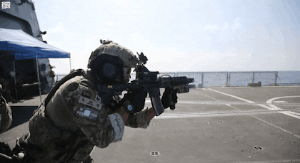 특수부대 UDT/SEAL 실제 훈련 모습들.GIF_8.gif