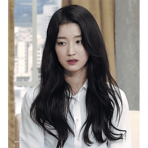 여자가 반했을때 짓는 표정들_1.gif