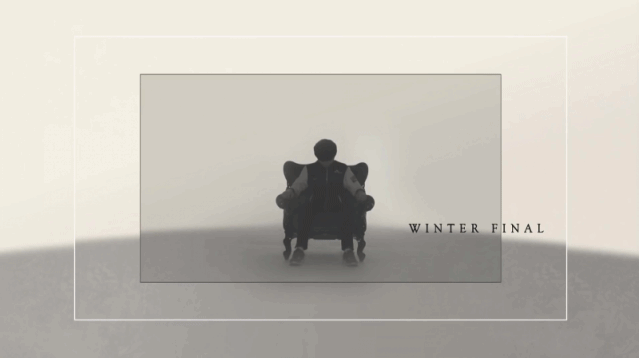이번 오프닝 의자씬을 다른 오프닝이랑 비교해보자.jpg_3.gif