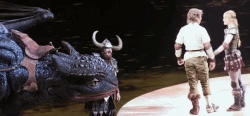 영화 드래곤 길들이기 뮤지컬판 수준 보소 ㅋㅋㅋ_6.gif