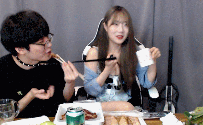 (유머!) 나진 오뀨 (후방? )_1.gif