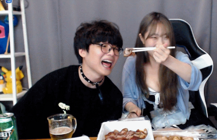 (유머!) 나진 오뀨 (후방? )_4.gif