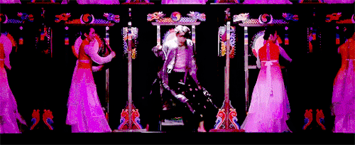 국뽕 관계없는 외국인도 국뽕먹는 진심모드 BTS무대_10.gif