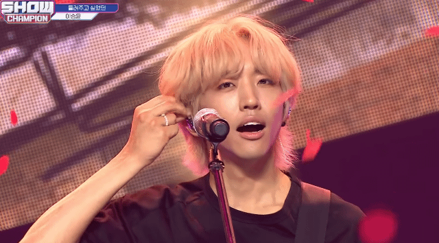 싱어게인 우승자 이승윤 근황_1.gif