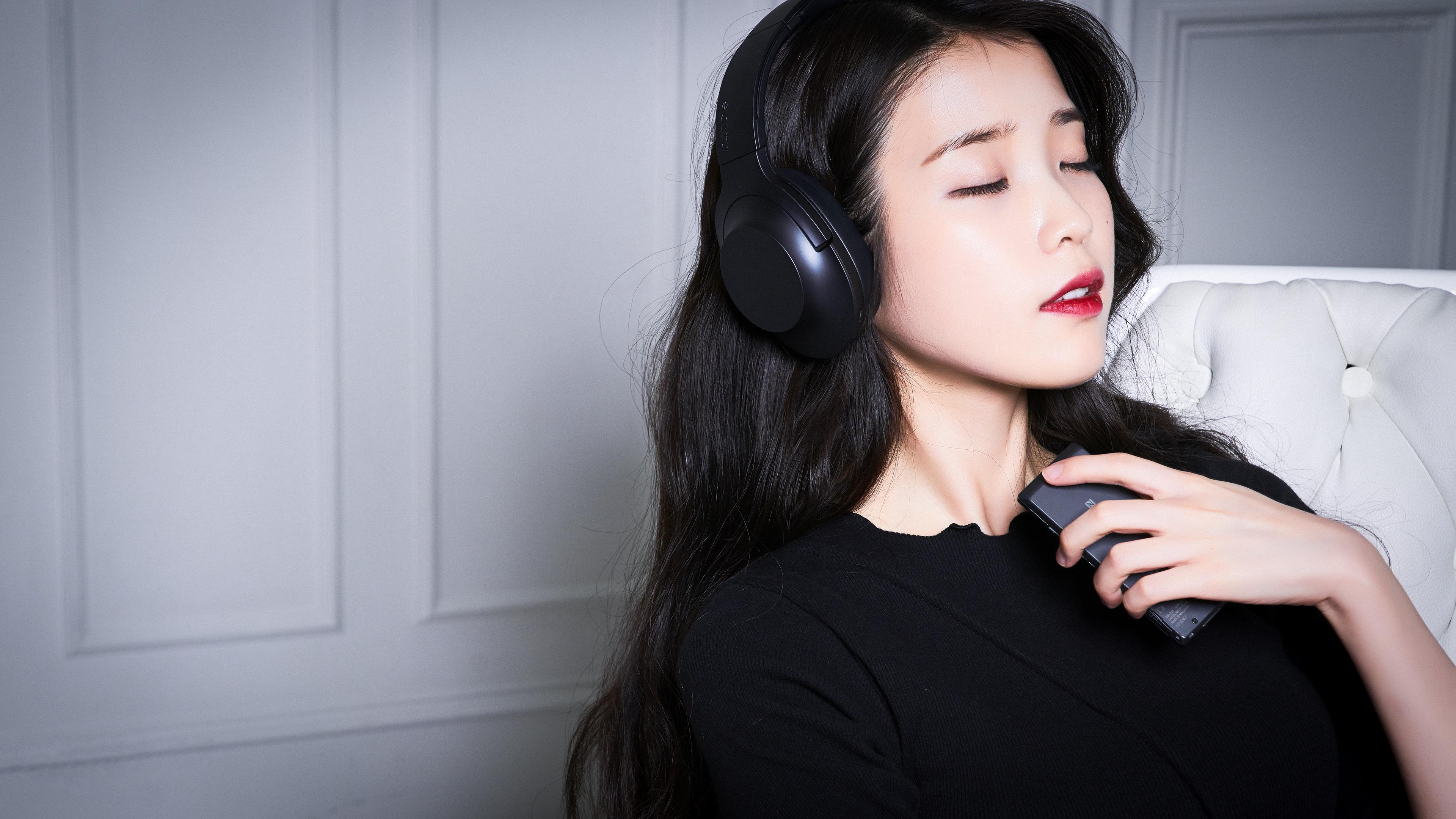 아이유 4K 바탕화면 (49MB)_12.gif