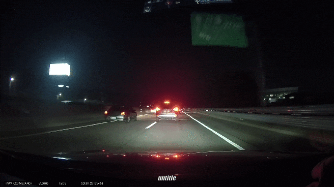 양발운전 하면 안되는 이유.gif_2.gif