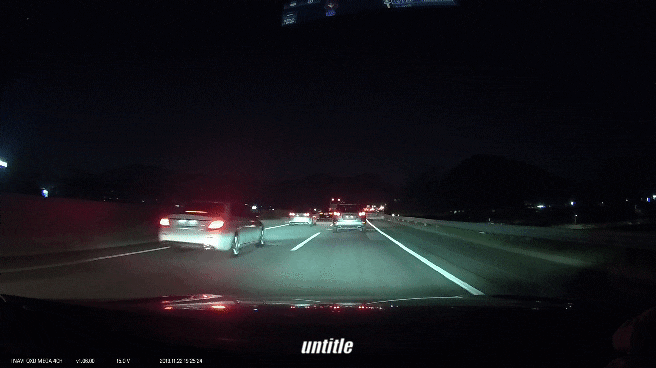 양발운전 하면 안되는 이유.gif_3.gif