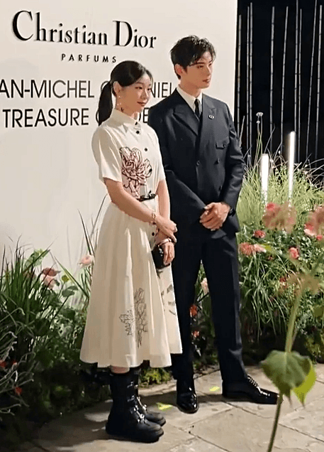 3움짤] 어제자 김연아와 차은우_1.gif