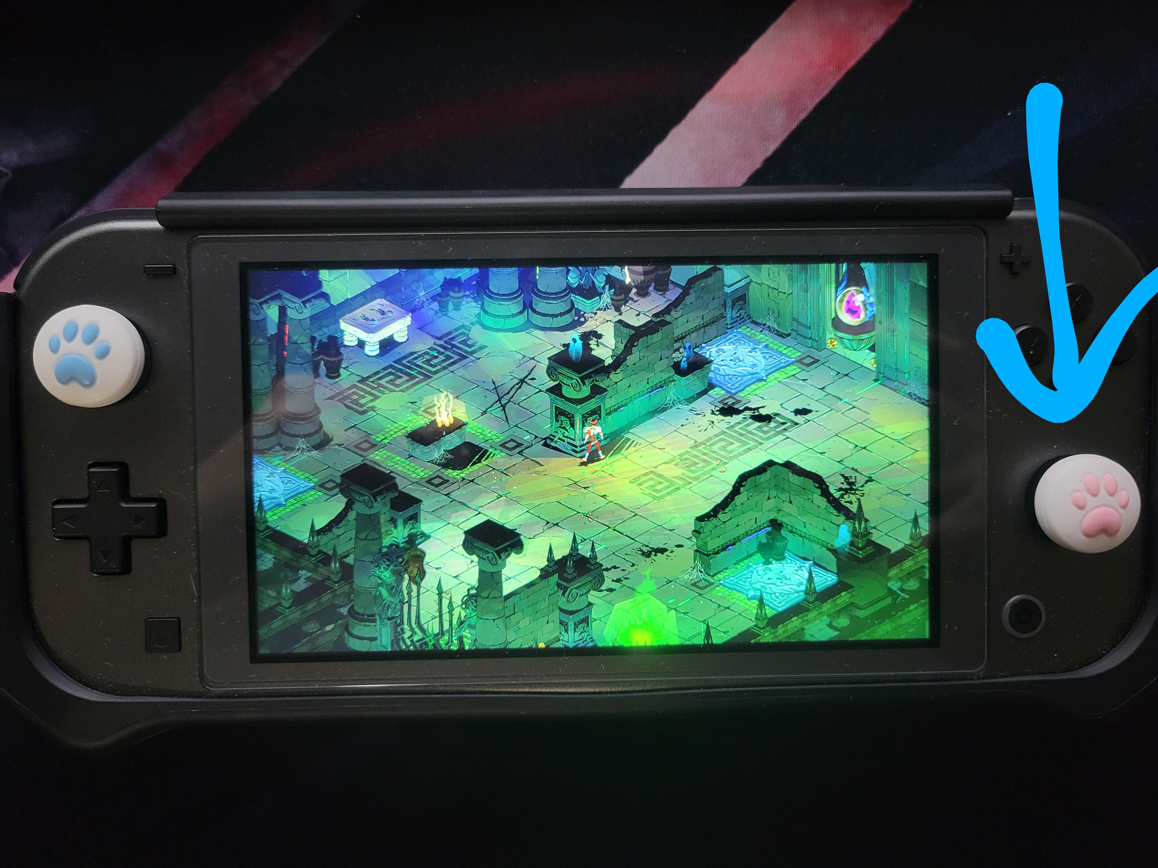 오늘의 유게 하데스 총 재장전 하는 법을 이제 알았네 ㅡㅡ