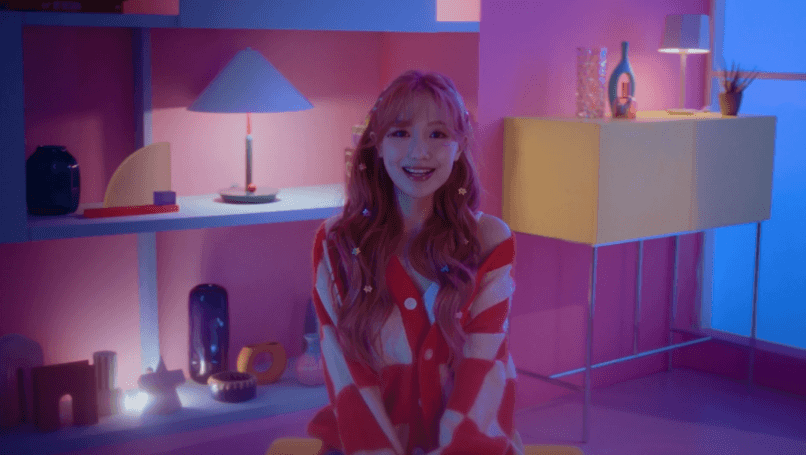 류수정 PINK MOON 티저 움짤_5.gif
