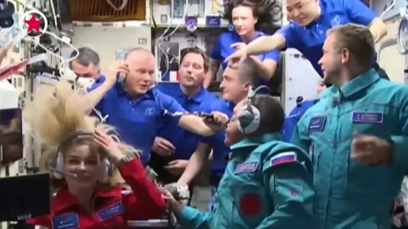 세계 최초로 우주에서 영화 찍은 배우_27.webp