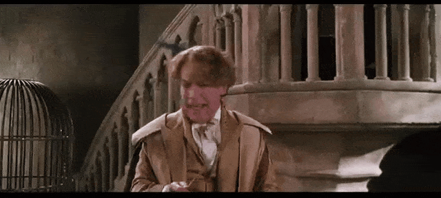 해리포터) 사기꾼이 호그와트 교수 노릇을 한 이유_17.gif