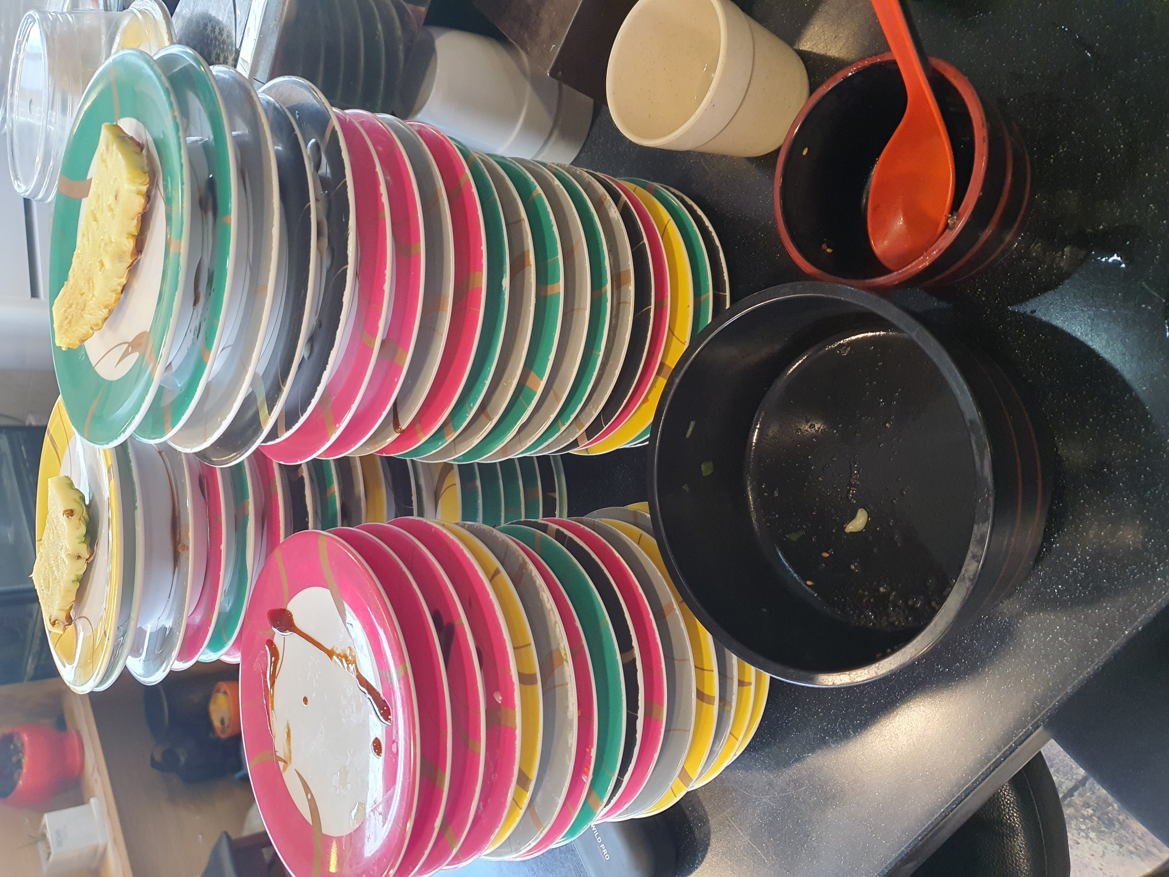 사사 지난번에 방문한 회전초밥집에 또 갔습니다